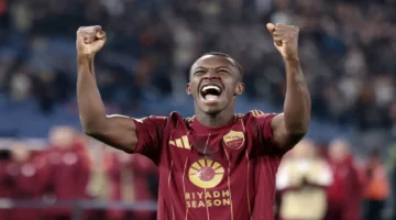 فهد الروقي يهز أركان الهلال والمنتخب بقرار إقالة سعود عبد الحميد